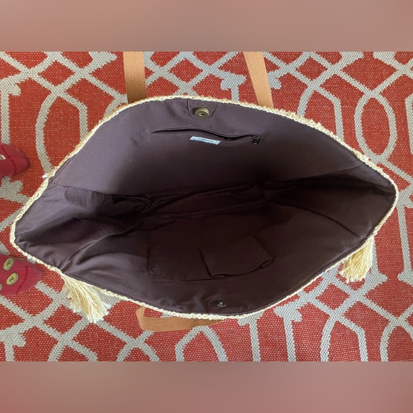 New beautiful hand woven tote - Picture 3 of 5